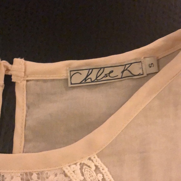 CHLOE K SHEAR BEIGE BLOUSE WITH LACE PATTERN - Picture 3 of 4